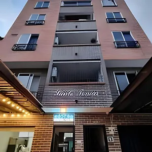 Ed Santo Tomas Laureles Apartamento